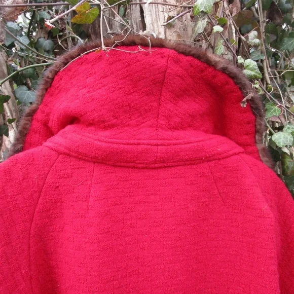 vintage 1960s Rothmoor red wool coat with mink collar, Mary Tyler Moore, b 40 - Picture 7 of 11
